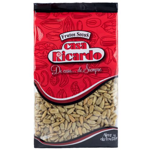 Pipas mondadas fritas con sal. Envase 200gr.
